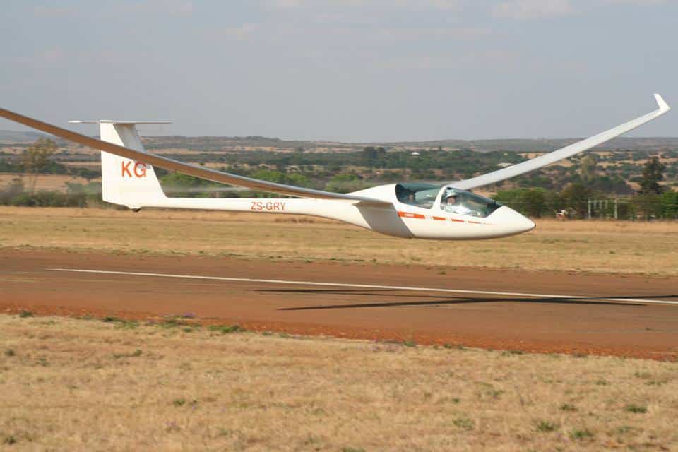 Gliding competition in the Pyrennes (Voices update)